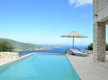 Urania Luxury Villas Pondi Esterno foto